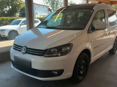 Gebraucht VW Caddy Family 102 PS (75 kW) 2013 Weiß Van / Kleinbus
