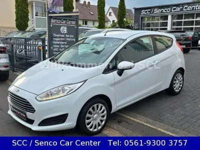Gebraucht Ford Fiesta 60 PS (44 kW) 2015 Weiß Kleinwagen