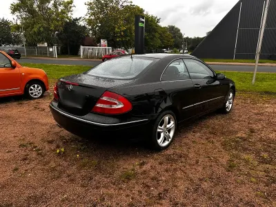 Second-hand Mercedes 320 220 CP (161 kW) 2002 Negru Coupe