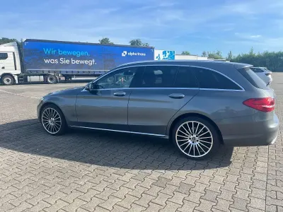 Gebraucht Mercedes C220 Avantgarde 170 PS (125 kW) 2016 Grau Limousine