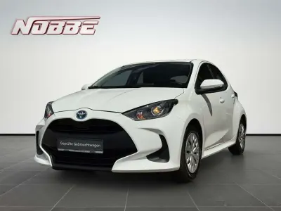 Gebraucht Toyota Yaris Hybrid Business Edition 116 PS (85 kW) 2022 Schneeweiß Kleinwagen