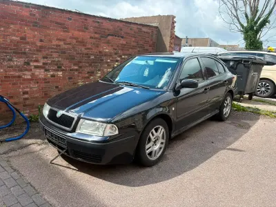 Gebraucht Skoda Octavia 105 PS (77 kW) 2005 Schwarz Limousine