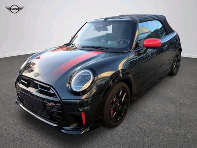 Grau Gebraucht 2024 Mini John Cooper Works Cabriolet Cabrio | 42.617 € (Etwas zu teuer)