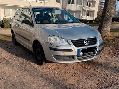 Gebraucht VW Polo 60 PS (44 kW) 2009 Silber Kleinwagen