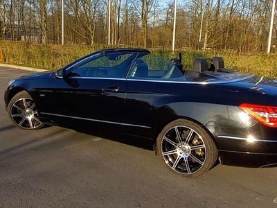 Mercedes E200
