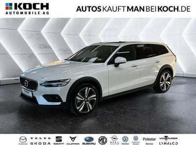 Andere Gebraucht 2024 Volvo V60 CC Ultimate Kombi | 49.980 € (Teuer)