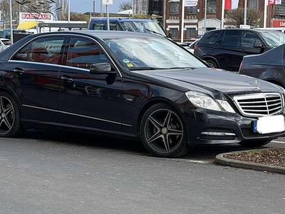 Usata Mercedes E200 Avantgarde 184 CV (135 kW) 2010 Nero Berlina