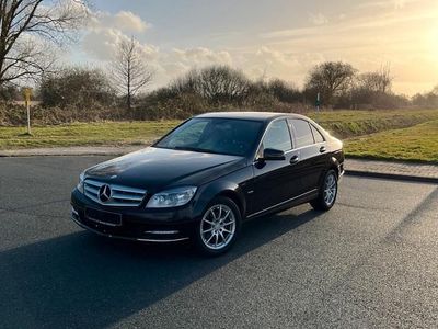 Gebraucht Mercedes C200 Avantgarde 136 PS (100 kW) 2010 Schwarz Limousine