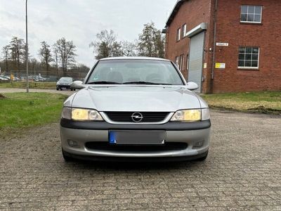 gebraucht Opel Vectra B 1.8 Benzin, 140TKM, Limousine