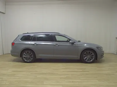 Second-hand VW Passat Business 150 CP (110 kW) 2022 Gri Break
