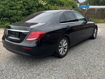 Mercedes E200