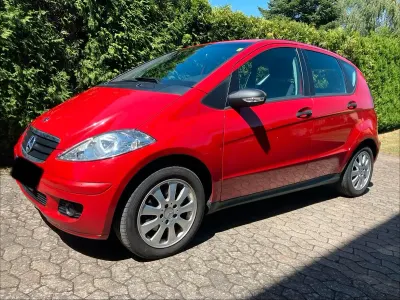 Gebraucht Mercedes A180 109 PS (80 kW) 2007 Rot Limousine