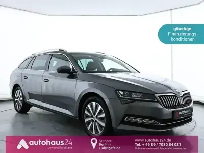 Gebraucht Skoda Superb Style 150 PS (110 kW) 2023 Grau Kombi