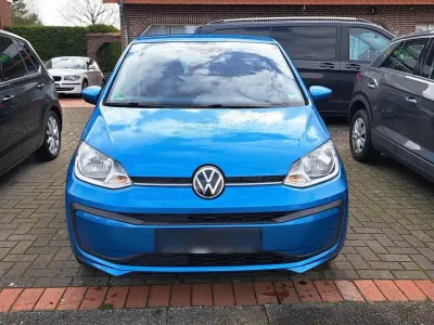 Używany VW up! 60 KM (44 kW) 2020 Niebieski Hatchback