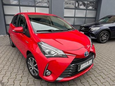 Gebraucht Toyota Yaris Hybrid Club 75 PS (55 kW) 2019 Rot Limousine