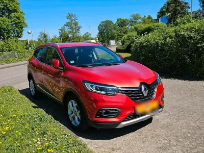 Gebraucht Renault Kadjar LIMITED Deluxe 140 PS (102 kW) 2020 Rot SUV