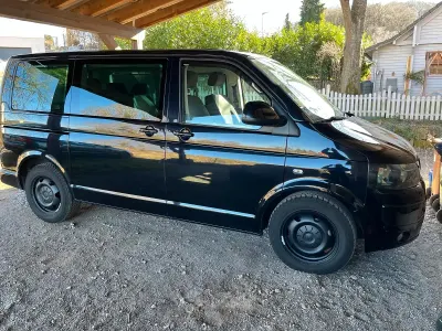 Gebraucht VW Multivan 140 PS (102 kW) 2013 Schwarz Van / Kleinbus