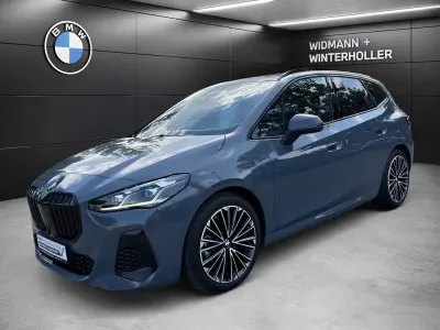 Gebraucht BMW 223 Active Tourer Luxury Line 218 PS (160 kW) 2025 Grau Van / Kleinbus