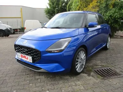 Gebraucht Suzuki Swift Comfort+ 83 PS (61 kW) 2024 Frontier blue pearl Kleinwagen