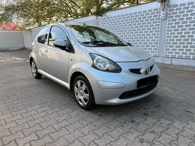 Usata Toyota Aygo 68 CV (50 kW) 2006 Argento Utilitaria