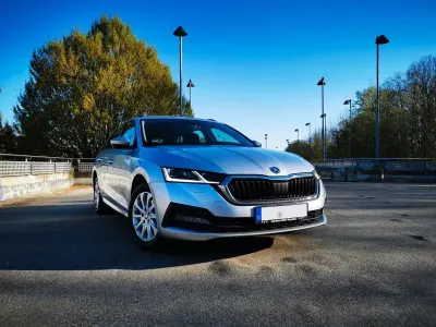 Gebraucht Skoda Octavia 116 PS (85 kW) 2020 Silber Kombi
