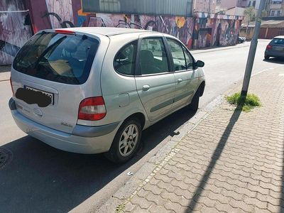 Gebraucht Renault Scénic 107 PS (78 kW) 2003 Silber Van / Kleinbus