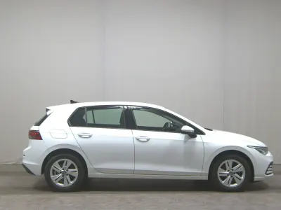 Brugt VW Golf VIII Life 131 HK (96 kW) 2021 Hvid Sedan