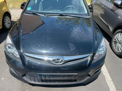 Gebraucht Hyundai i30 109 PS (80 kW) 2012 Schwarz Kombi