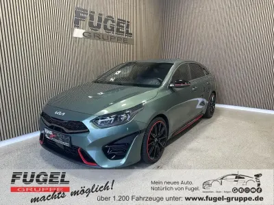 Gebraucht Kia ProCeed GT 204 PS (150 kW) 2024 (exg) experience green met. Kombi