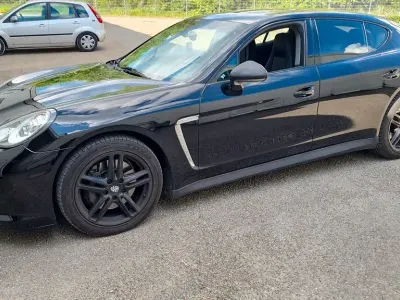 Gebraucht Porsche Panamera 4 Platinum Edition 299 PS (219 kW) 2013 Schwarz Kleinwagen
