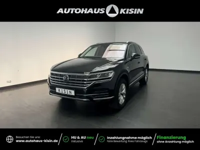 Gebraucht VW Touareg Elegance 231 PS (169 kW) 2023 Black metallic SUV