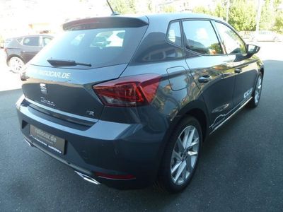 Magnetic grau metallic Gebraucht 2024 Seat Ibiza FR Kleinwagen | 21.570 € (Etwas zu teuer)