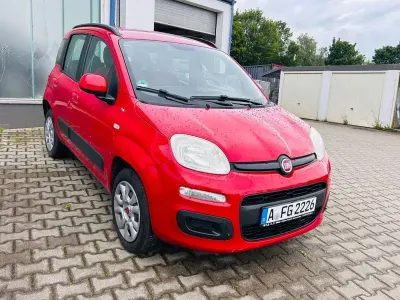 Gebraucht Fiat Panda Lounge 86 PS (63 kW) 2013 Rot Kleinwagen