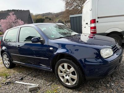 Usado VW Golf 75 HP (55 kW) 2003 Azul Coupé