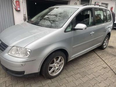 Gebraucht VW Touran Goal 109 PS (80 kW) 2006 Reflexsilber metallic Van / Kleinbus