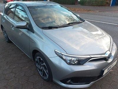 Toyota Auris Hybrid