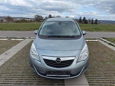 Gebraucht Opel Meriva 110 PS (80 kW) 2013 Silber Van / Kleinbus