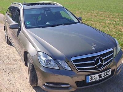 Mercedes 220