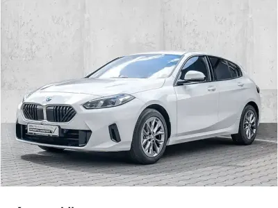 Gebraucht BMW 120 Sport Line 163 PS (119 kW) 2025 Weiß Kleinwagen