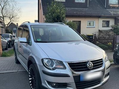 VW Touran Cross