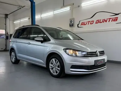 Gebraucht VW Touran Comfortline 150 PS (110 kW) 2019 Silber Van / Kleinbus