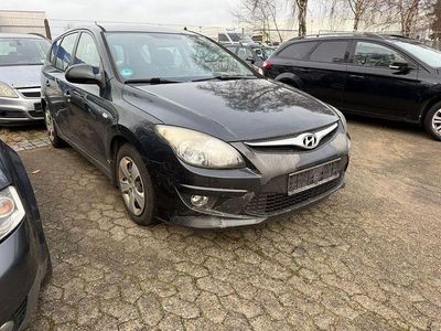 Schwarz Gebraucht 2012 Hyundai i30 Classic Limousine | 1.780 €
