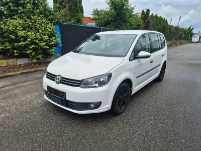 Gebraucht VW Touran 105 PS (77 kW) 2013 Weiß Van / Kleinbus