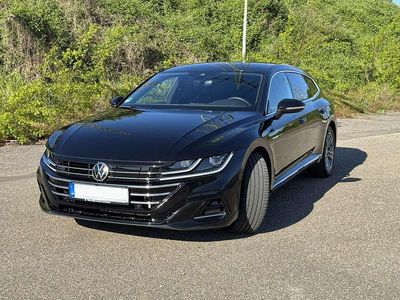 Second-hand VW Arteon R-line 156 CP (114 kW) 2023 Negru Break