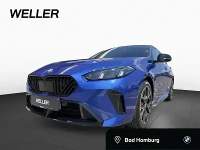 Gebraucht BMW 120 Comfort Edition 163 PS (119 kW) 2025 Portimao blau (blau) Kleinwagen