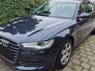 Gebraucht Audi A6 204 PS (150 kW) 2011 Blau Limousine