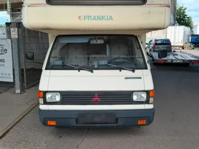 Gebraucht Mitsubishi L300 1989 Beige Van