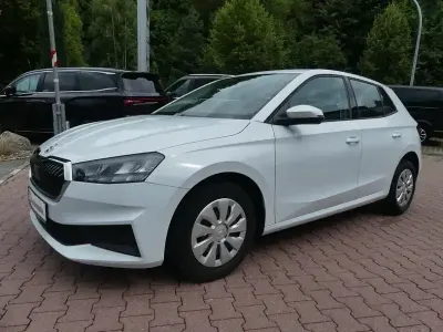 Gebraucht Skoda Fabia 65 PS (47 kW) 2022 Weiß Kleinwagen