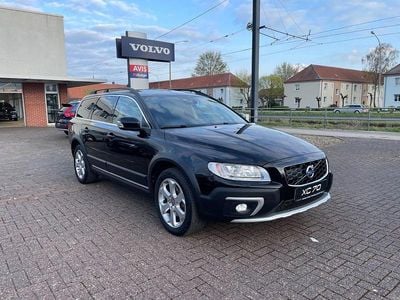 Second-hand Volvo XC70 Summum 181 CP (133 kW) 2016 Negru Break