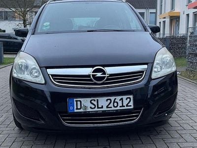 Schwarz Gebraucht 2009 Opel Zafira Family Van / Kleinbus | 1.000 € (Superpreis)